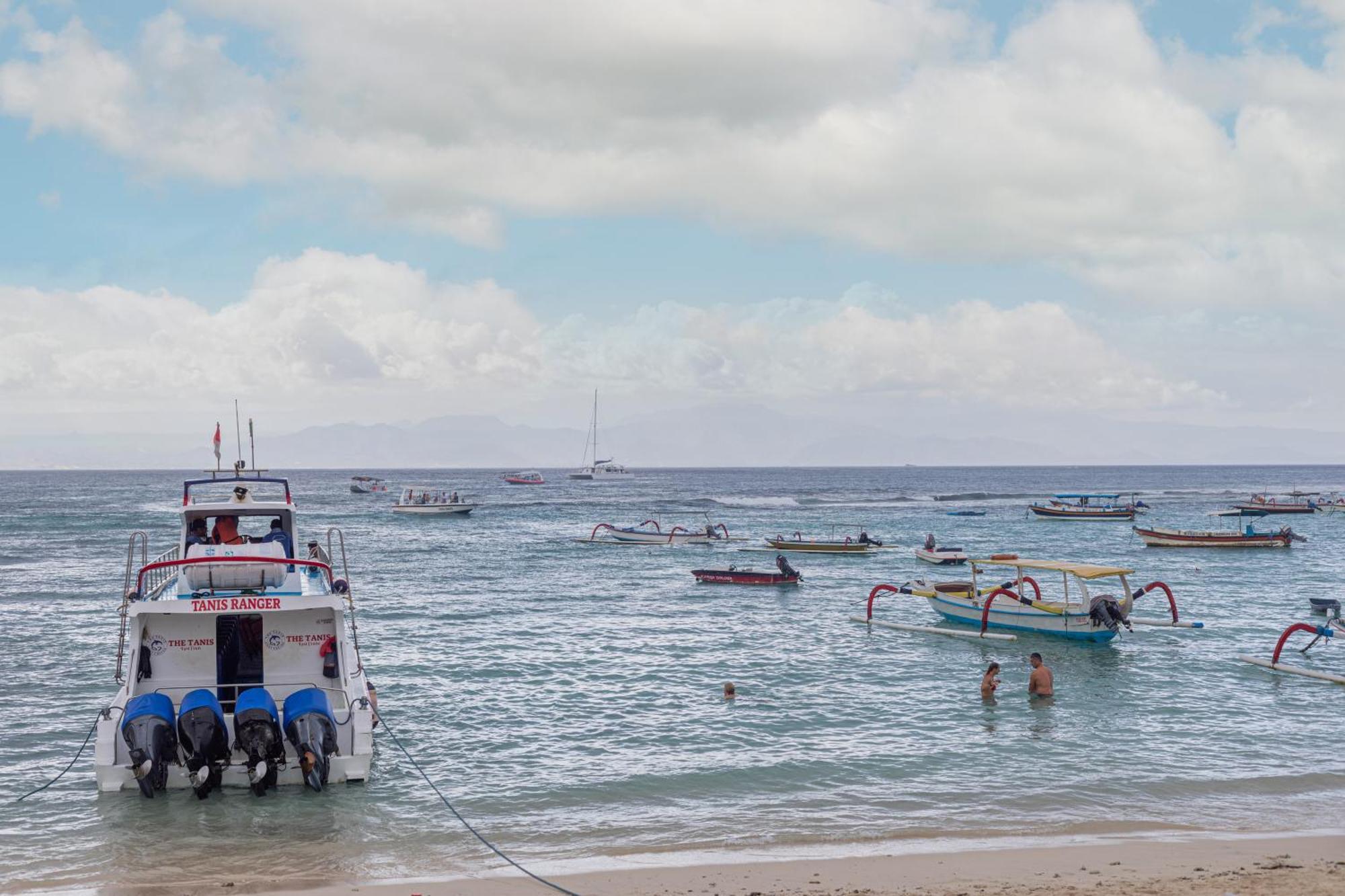 The Tanis Beach Resort Nusa Lembongan Екстериор снимка