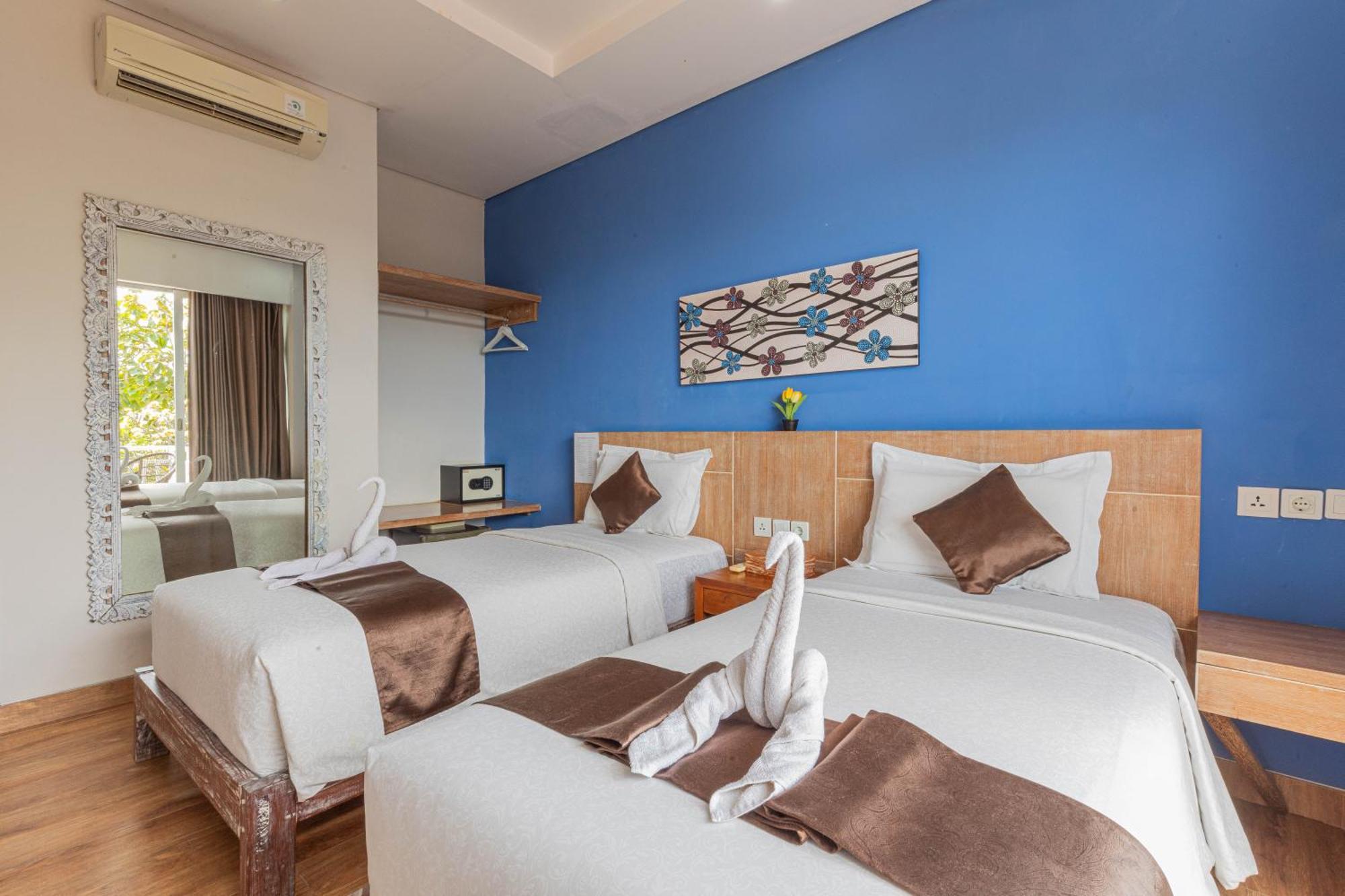 The Tanis Beach Resort Nusa Lembongan Екстериор снимка