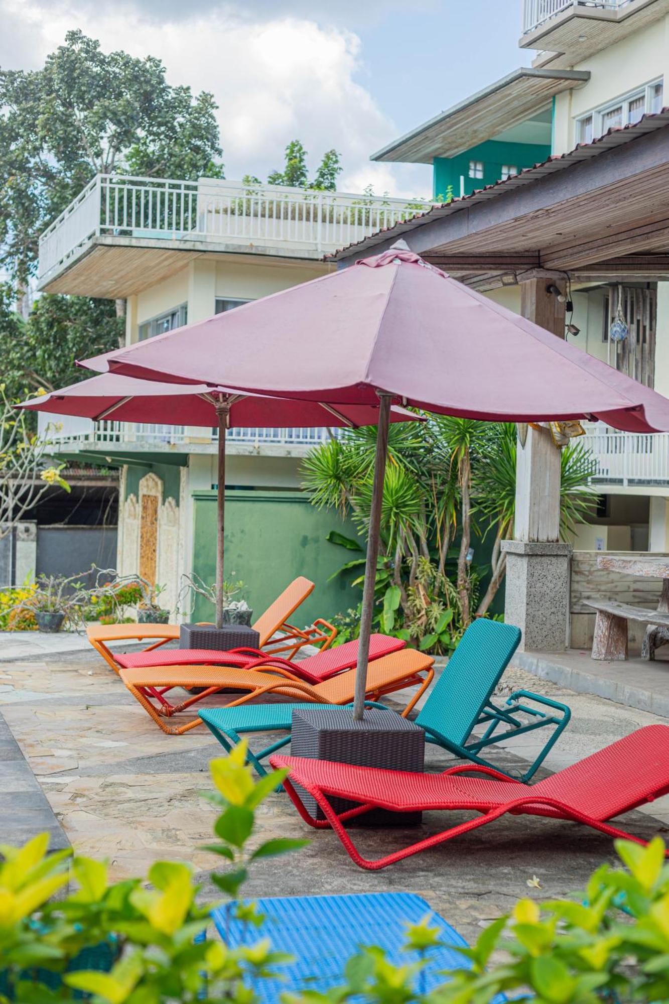 The Tanis Beach Resort Nusa Lembongan Екстериор снимка