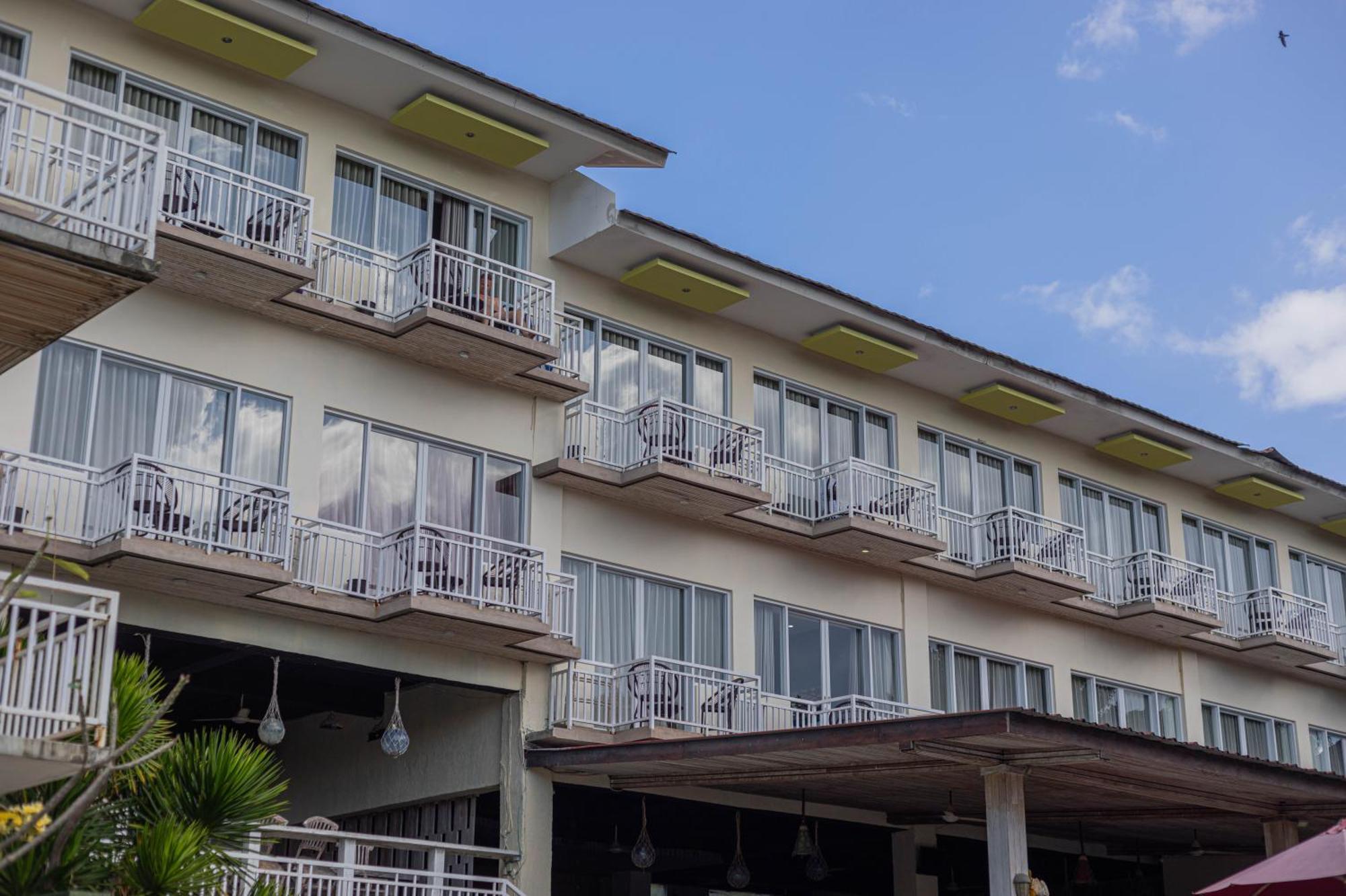 The Tanis Beach Resort Nusa Lembongan Екстериор снимка