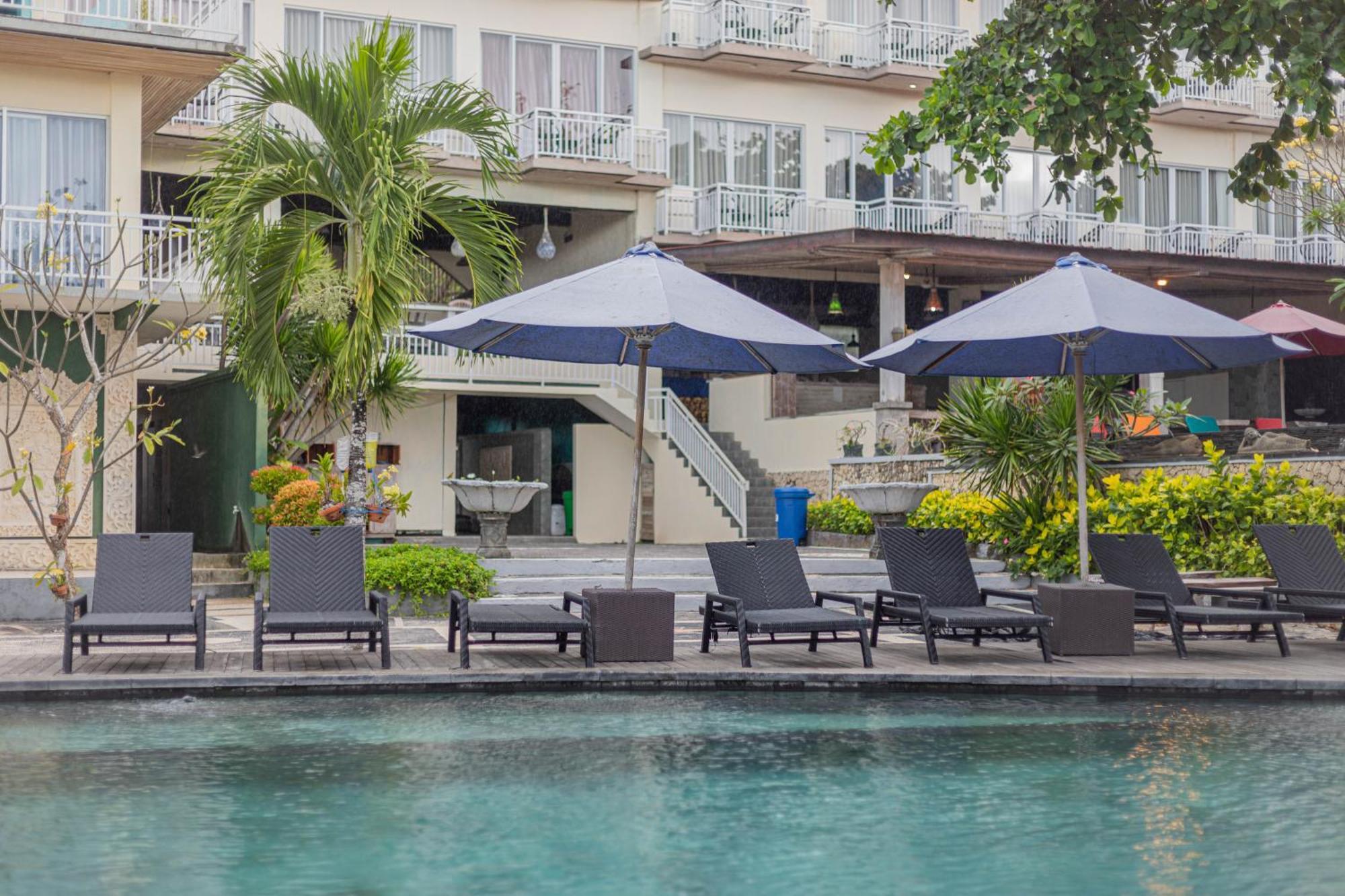 The Tanis Beach Resort Nusa Lembongan Екстериор снимка